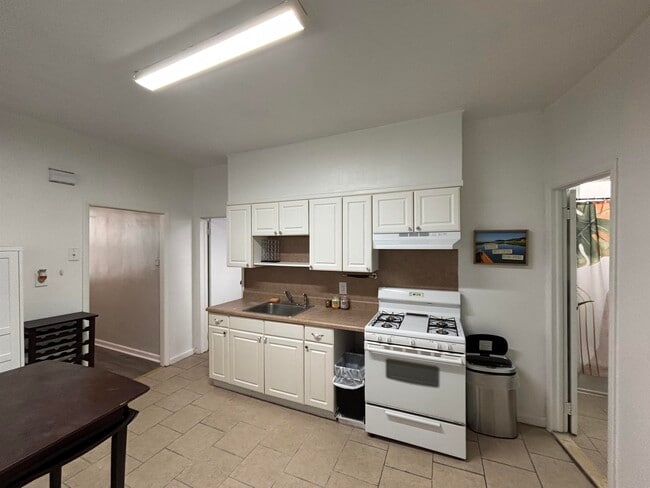 Foto del edificio - 66 Cottage St