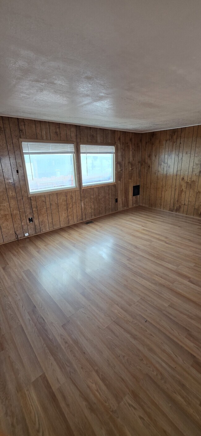 Building Photo - 2954 Parkway Dr