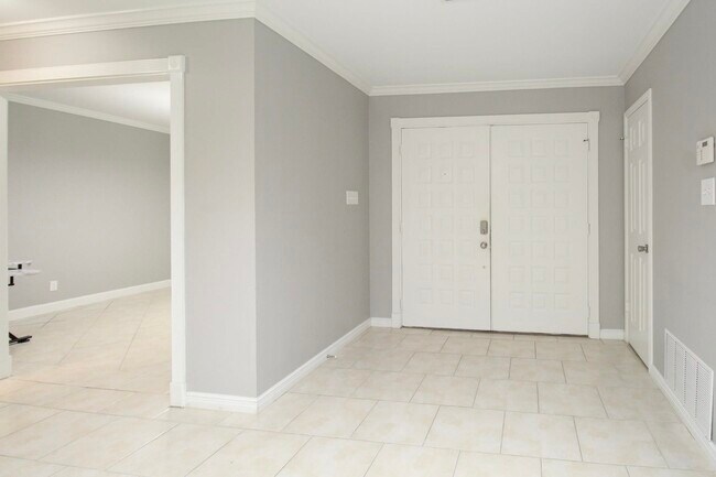 Building Photo - 8648 Northridge Loop