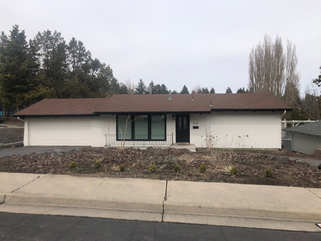 830 SW Mies St, Pullman, WA 99163 House Rental in Pullman, WA