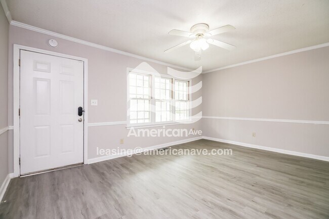 Foto del edificio - 317 Cartwright Cir