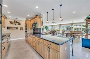 Building Photo - 388 Hibiscus Dr