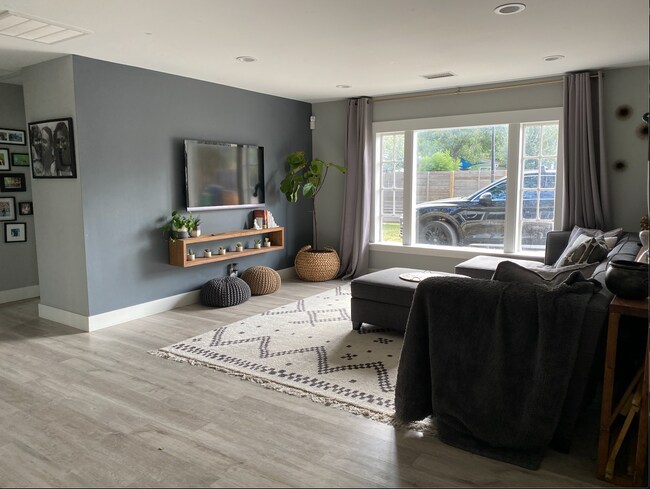 Sala de estar - 2802 W 45th St