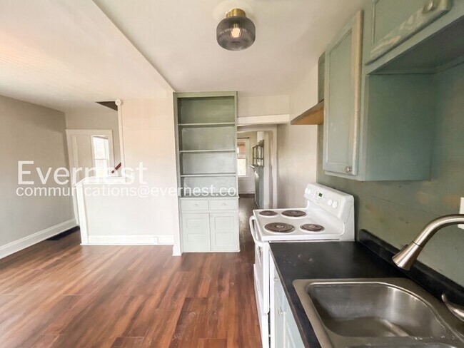 Foto del edificio - 444 E Woodrow Ave