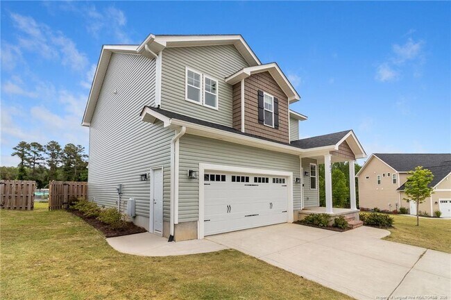 Foto del edificio - 105 Woodford Ln