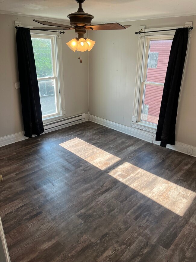 Foto del edificio - 206 S Monroe St