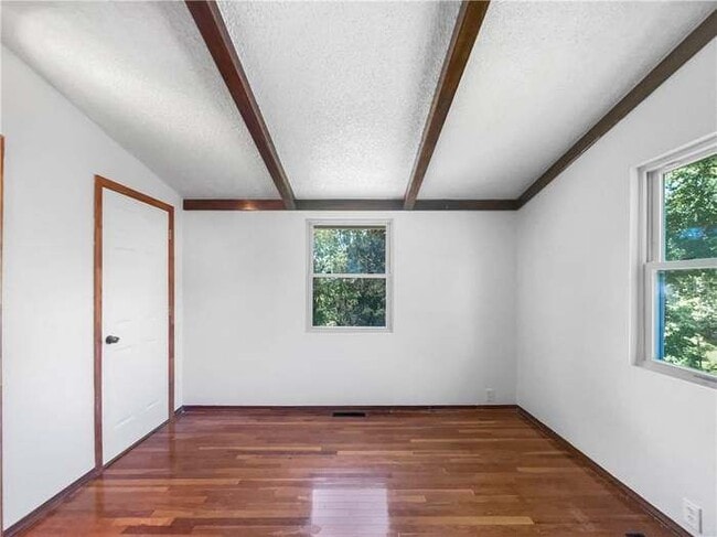 Foto del edificio - 2939 Jewett St