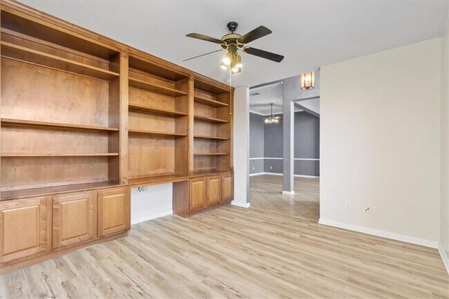 Foto del edificio - 17060 Conway Springs Ct