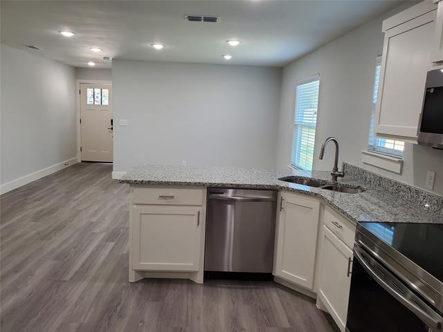 Foto del edificio - 608 E 3rd St
