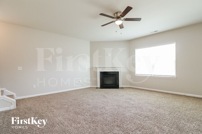 Building Photo - 43 S Great White Way