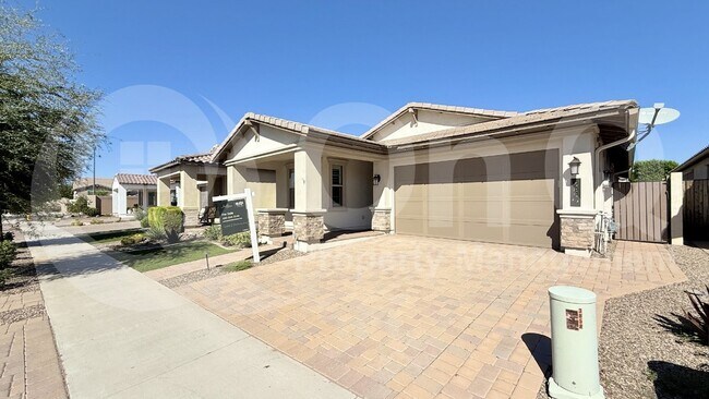 Foto del edificio - 3850 E Harrison St