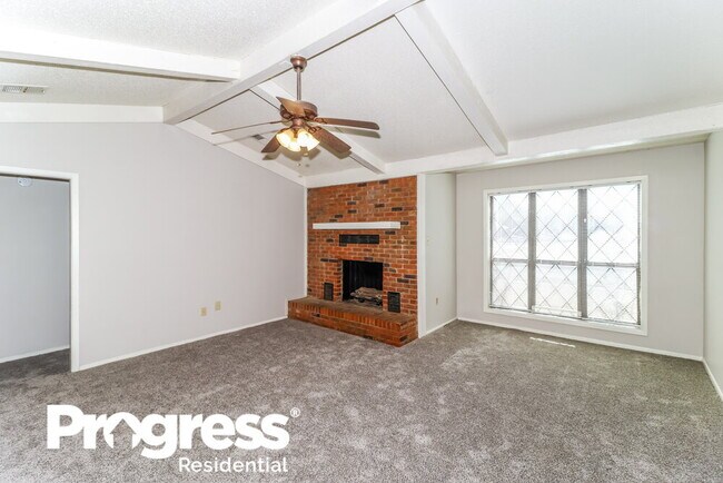 Foto del edificio - 4426 Spring Harbor Dr