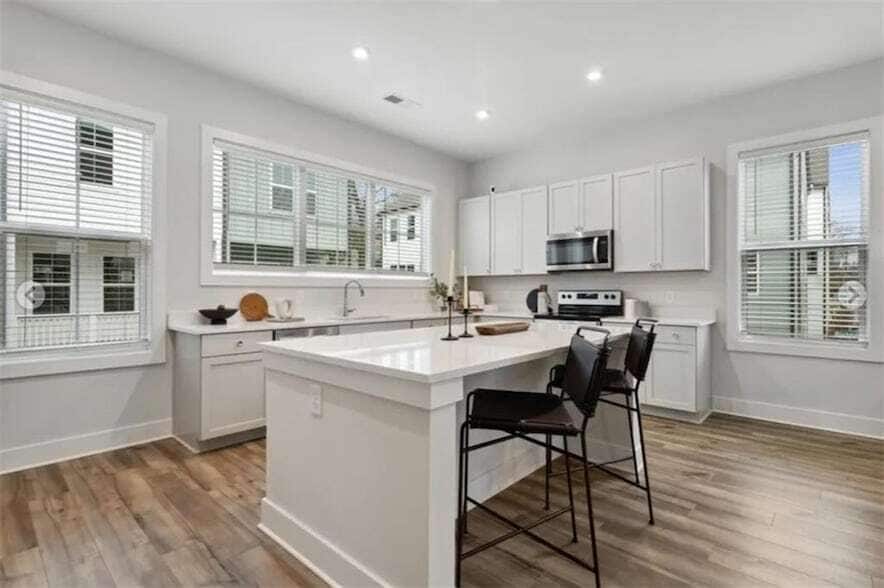 Photo - 776 Metropolitan Pkwy SW