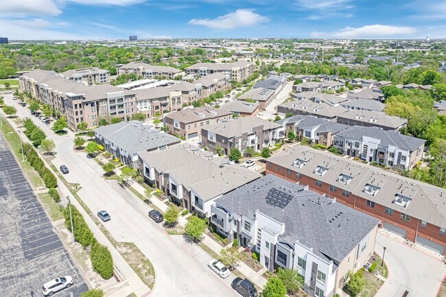 Foto del edificio - 432 Texas Dr