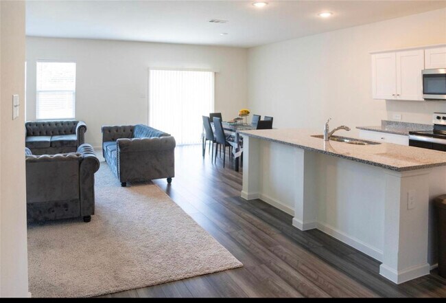 Building Photo - 1609 Shadow Hawk Dr