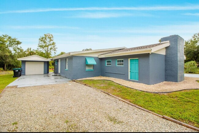 Foto del edificio - 1739 Grayson Dr