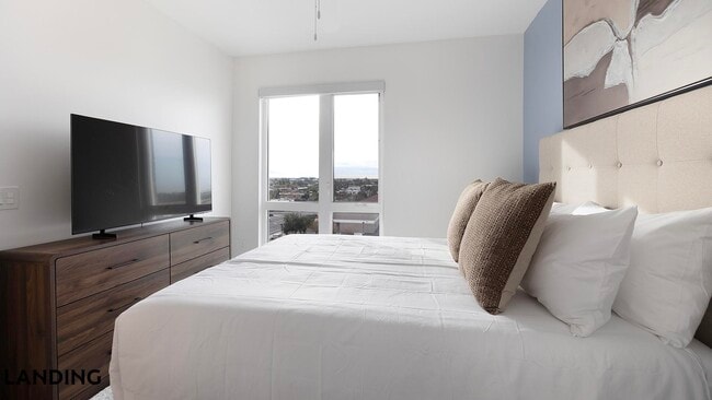 Foto del edificio - 707 S Farmer Ave