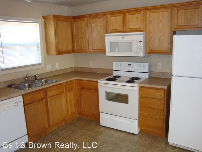 Building Photo - 3 br, 2 bath House - 1013 Deer Trail Ln