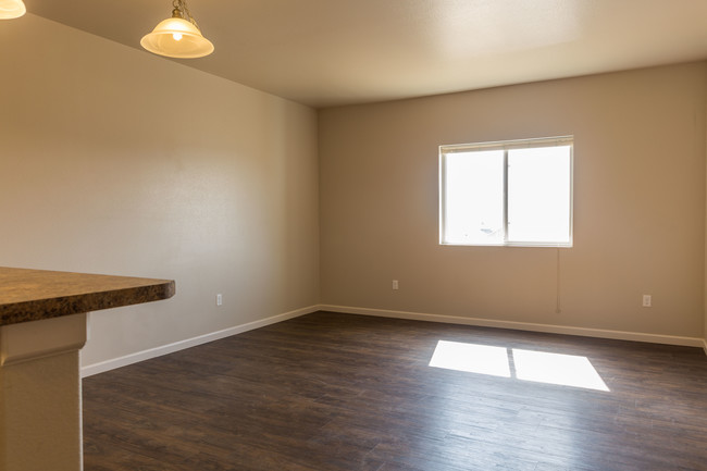 Living Room - Timbers 2202 Apartments