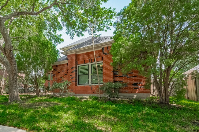 Building Photo - 6503 Taimer Ct
