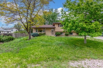 Building Photo - 6724 Knight Dr