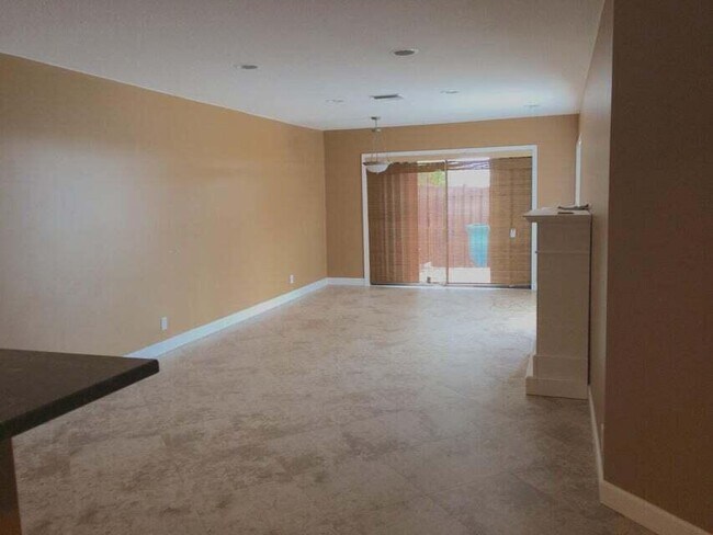 Foto del edificio - 2080 SW 24th Cir