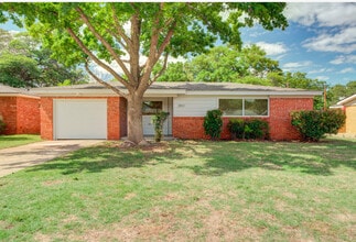 Building Photo - 2812 54th St