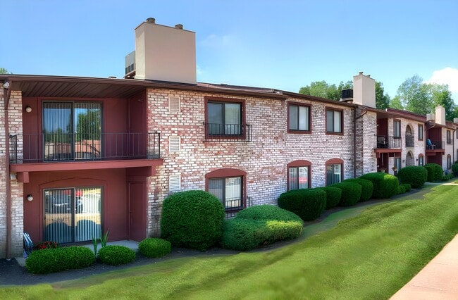 Building Photo - Spanish Gardens