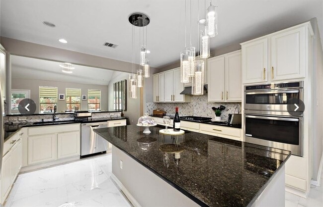 Building Photo - 4498 Cervinia Dr