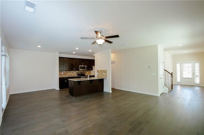 Foto del edificio - 4295 Almanor Cir