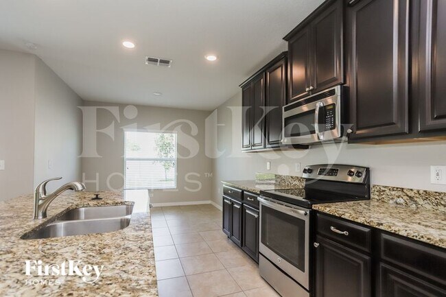 Foto del edificio - 15413 Auburn Woods Ln