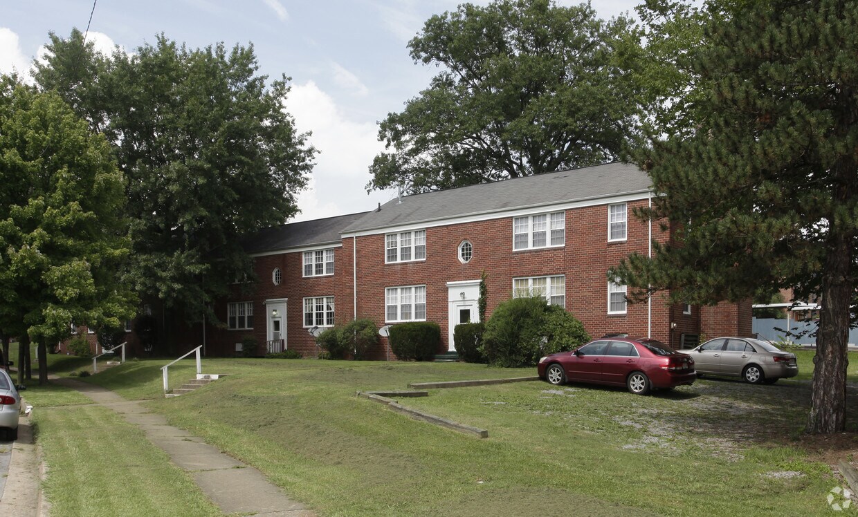 Primary Photo - 1542-1550 Waverly Rd