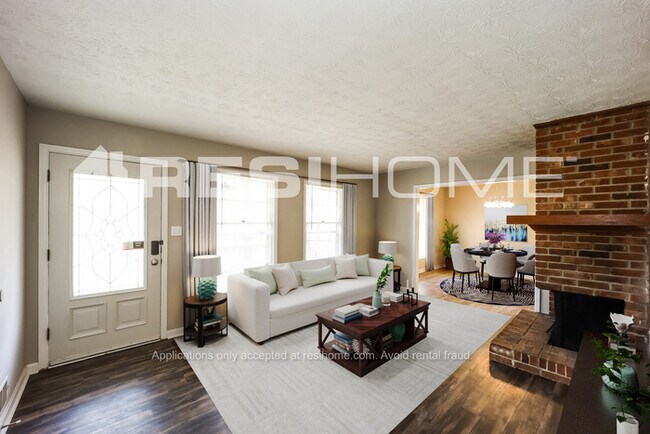 Building Photo - 872 Maple Drive