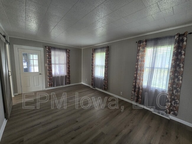 Building Photo - 1124 Kern St