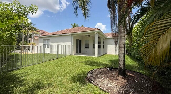 Foto del edificio - 522 Live Oak Ln