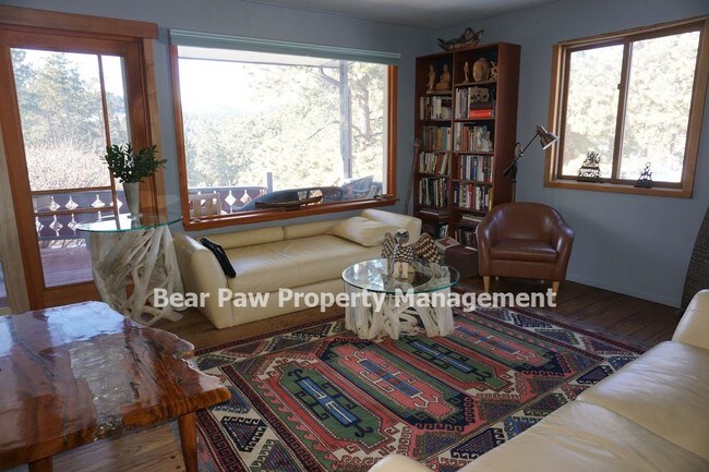 Building Photo - 27865 Cragmont Dr