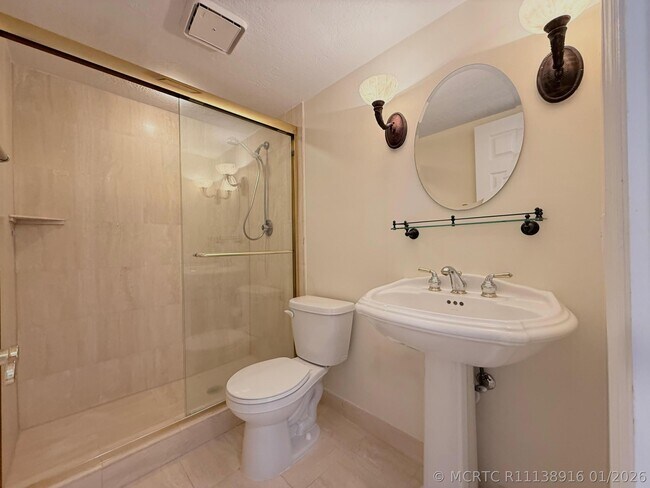 Foto del edificio - 5600 N Flagler Dr