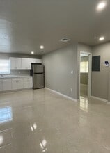 Building Photo - 11430 Kimble Dr