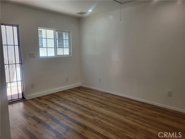 Building Photo - 240 Linden Ave
