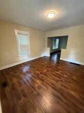 Building Photo - 1209 S Lincoln St
