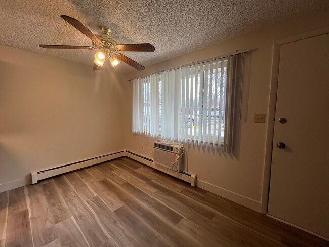 Foto del edificio - 10th Street Square Apartments