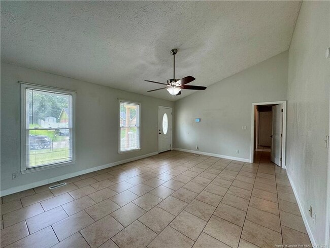 Building Photo - 5026 Waterford Dr