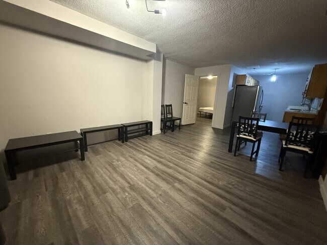 Photo du bâtiment - 2217 Hillside Ave