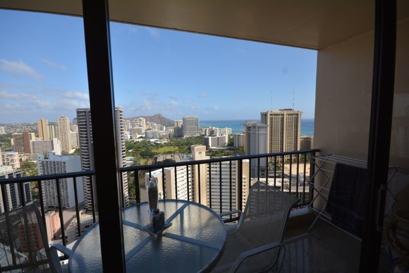 Foto principal - Awesome Ocean Views from High Floor Renova...