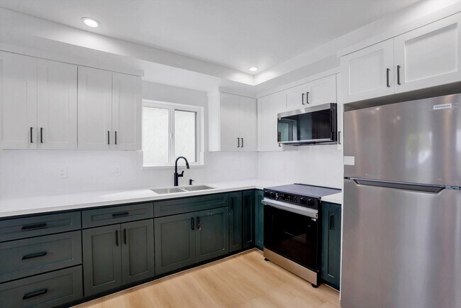 Foto del edificio - 2114 E 2nd St