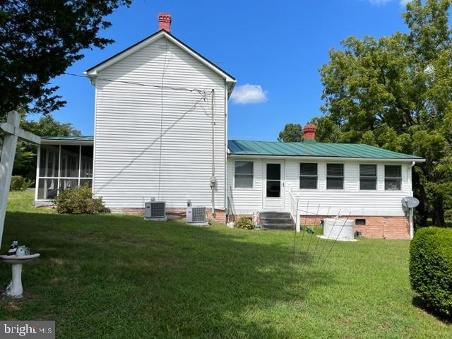 Foto del edificio - 12704 Newland Rd
