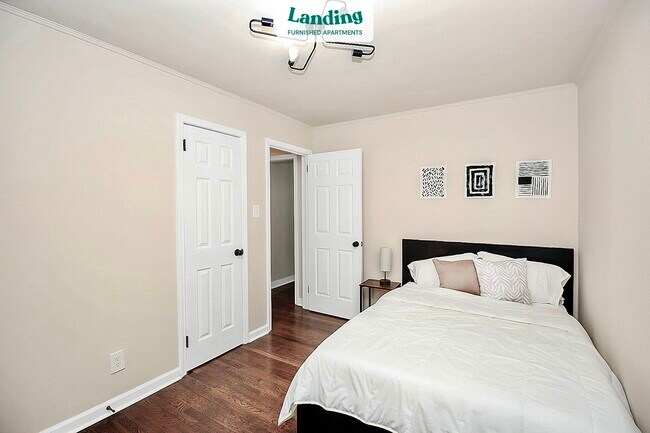 Building Photo - 2120 Syracuse Dr