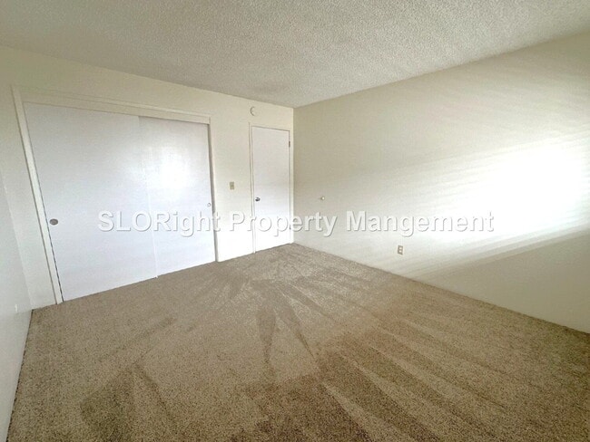 Foto del edificio - AVAILABLE NOW - Grover Beach 2 Bed, 1 Bath Apartment