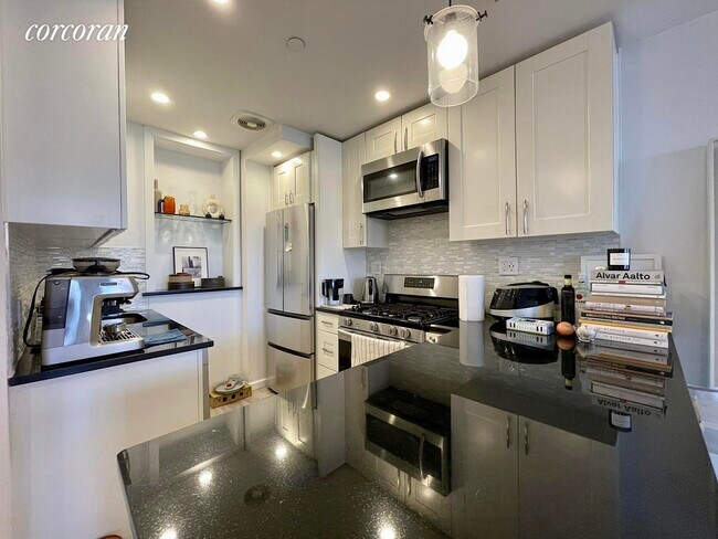 Building Photo - 162 S 3rd St