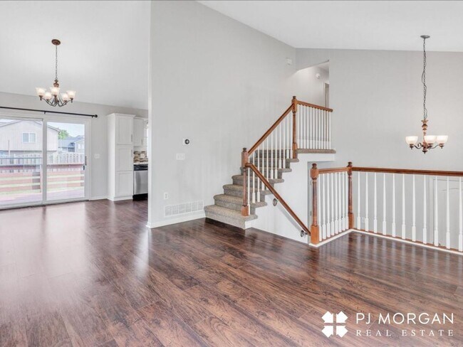 Foto del edificio - 16872 Larimore Ave